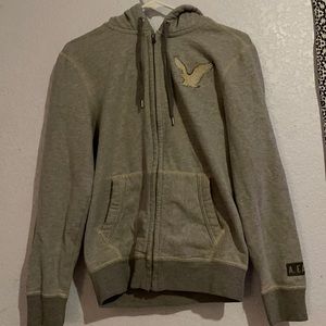 American eagle zip up